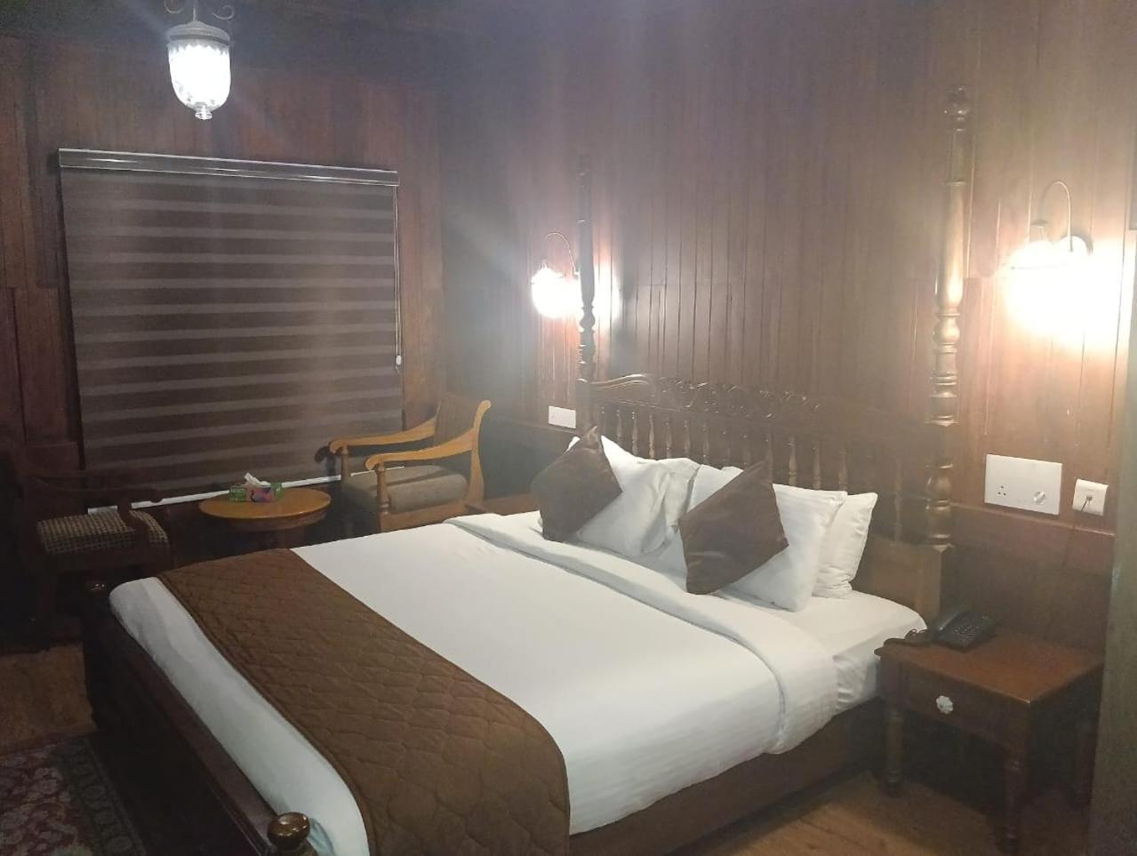 Sea Lagoon Health Resort Kochi Екстер'єр фото
